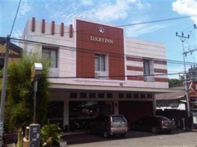 Hotel Lucky Inn Manado Ngoại thất bức ảnh